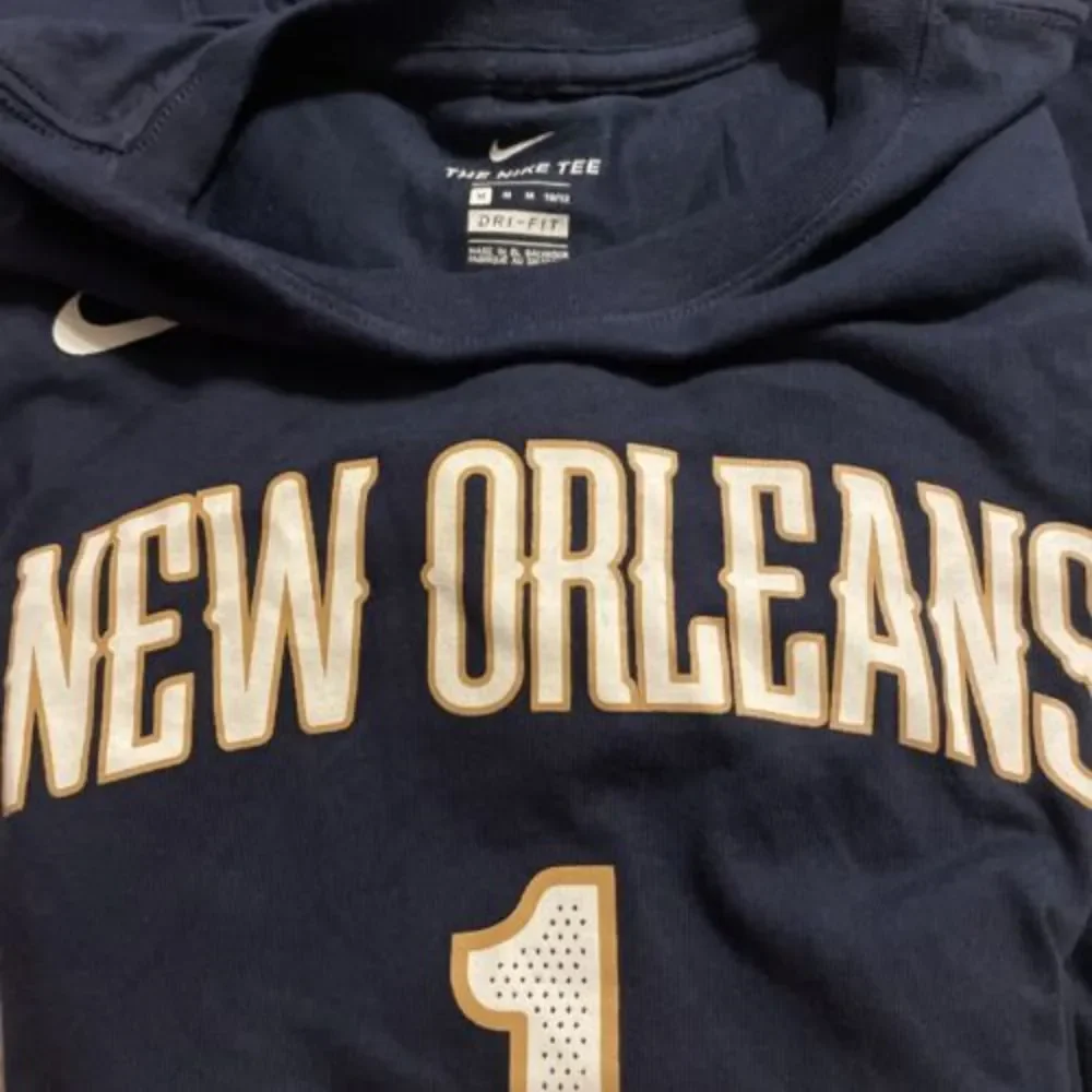 NWT NIKE NEW ORLEANS PELICANS ZION WILLIAMSON YOUTH T-SHIRT SZ MEDIUM OR‎ LARGE